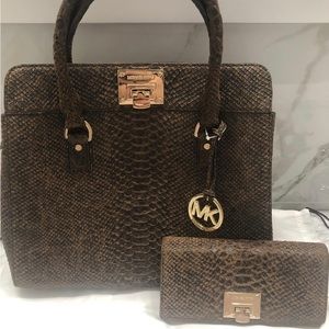Micheal kors brown handbag and wallet